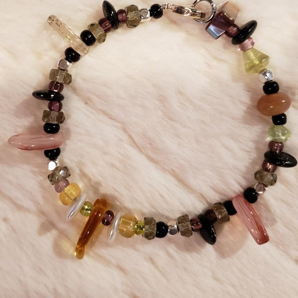 Fall Leaves Beaded Bracelet 7 inches long Handmade Beautiful